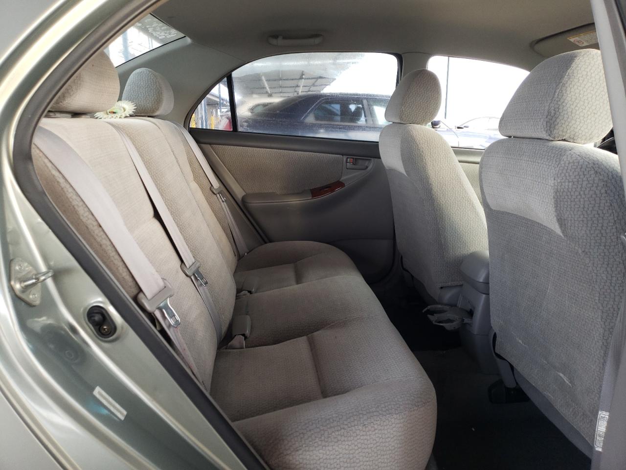 2004 Toyota Corolla - Image 10