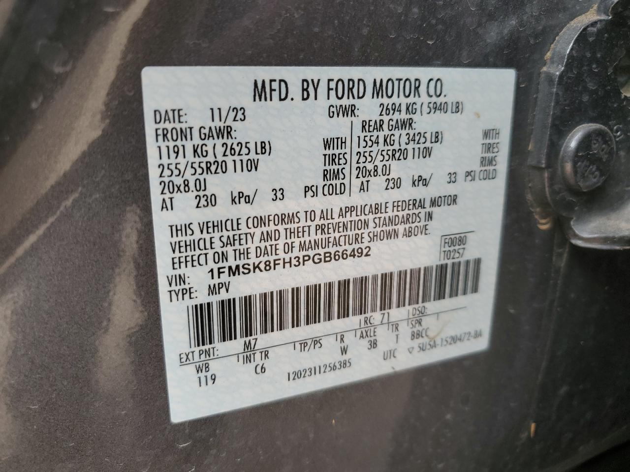 2023 Ford Explorer - Image 14