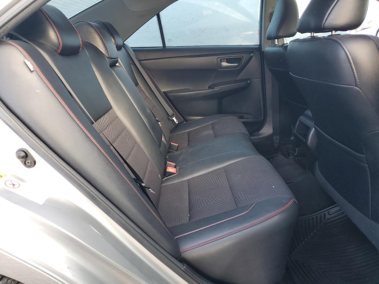 2017 Toyota Camry - Image 10