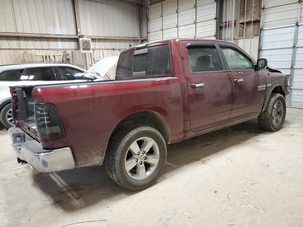 2016 RAM 1500 - Image 3