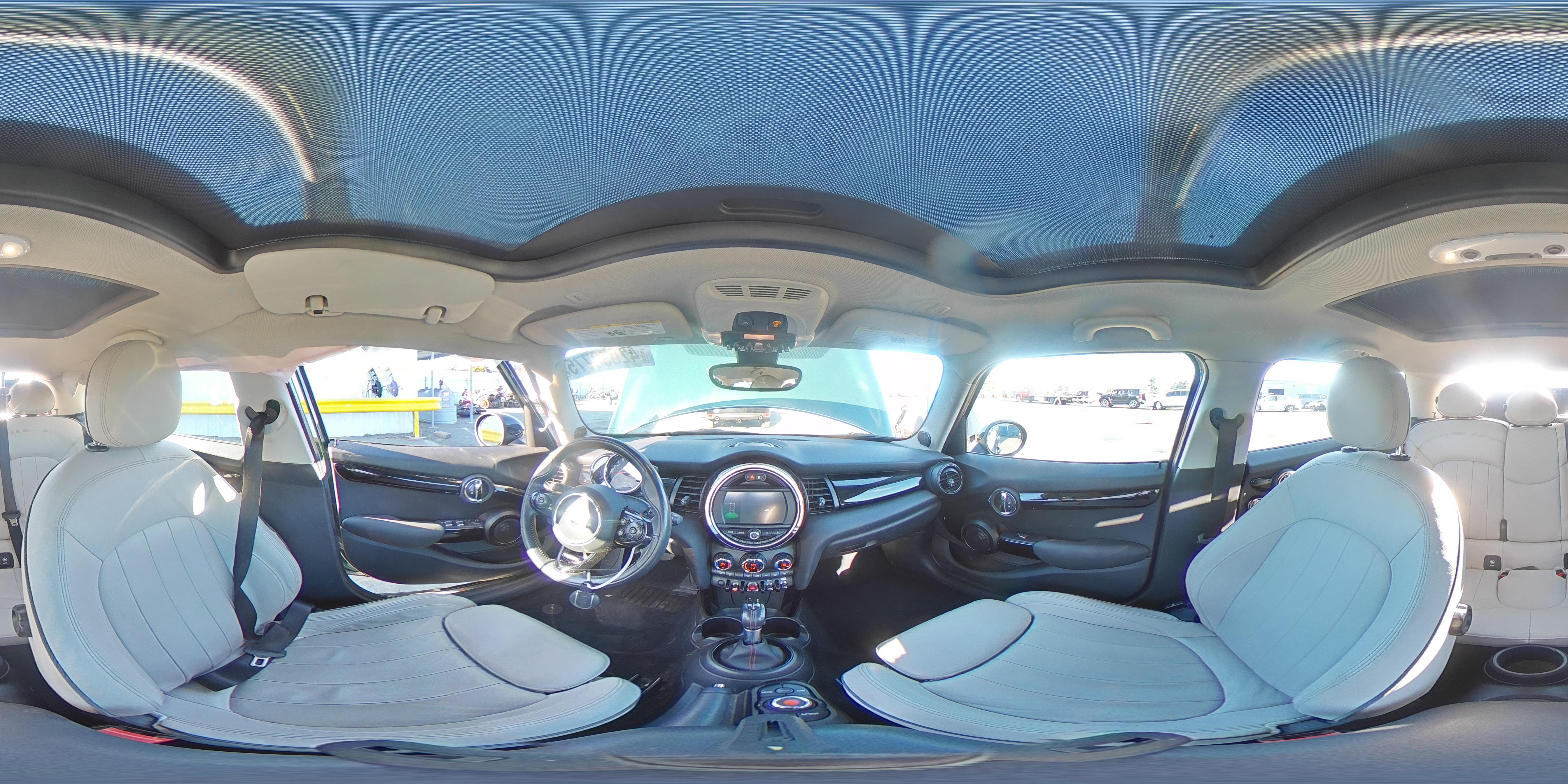 2019 MINI Cooper - Image 12