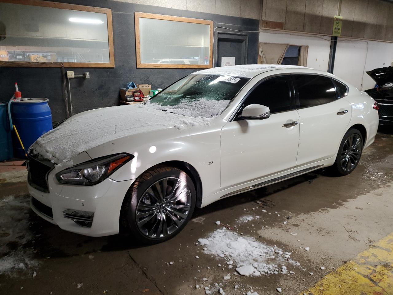 2019 Infiniti Q70 - Image 1