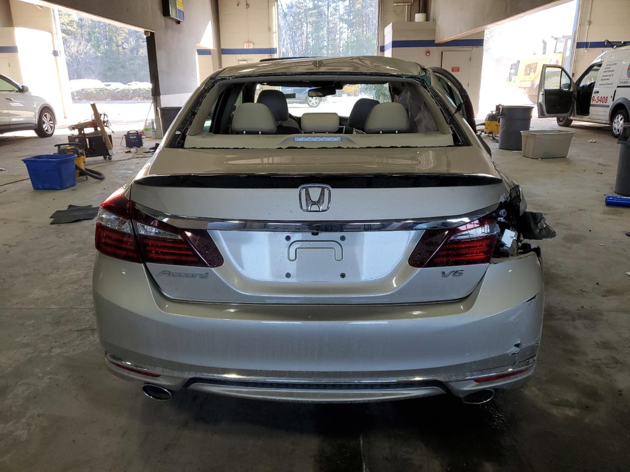 2017 Honda Accord - Image 6
