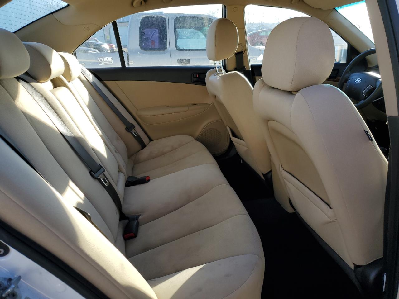 2009 Hyundai Sonata - Image 10