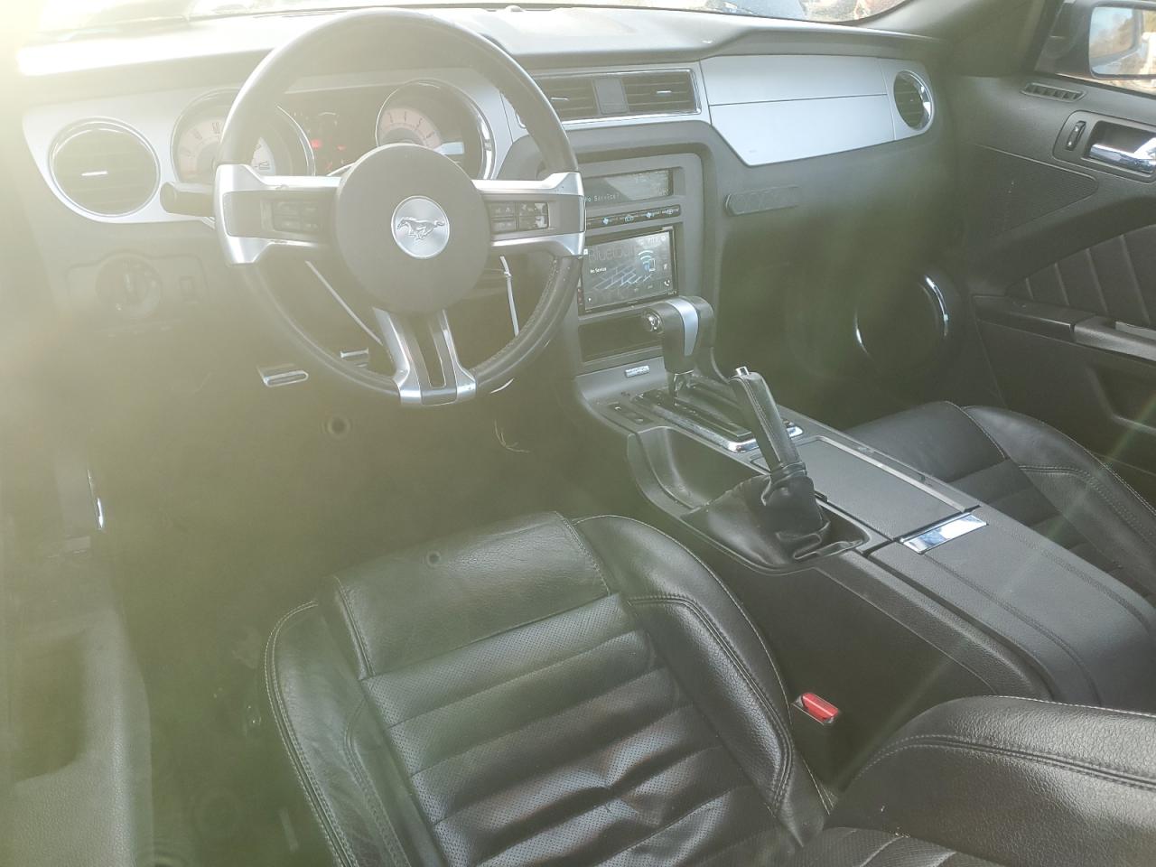 2010 Ford Mustang - Image 8