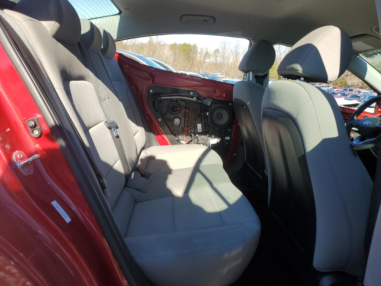 2020 Hyundai Elantra - Image 10