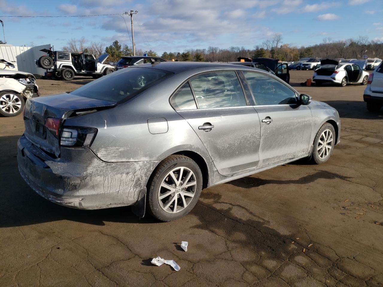 2017 Volkswagen Jetta - Image 3