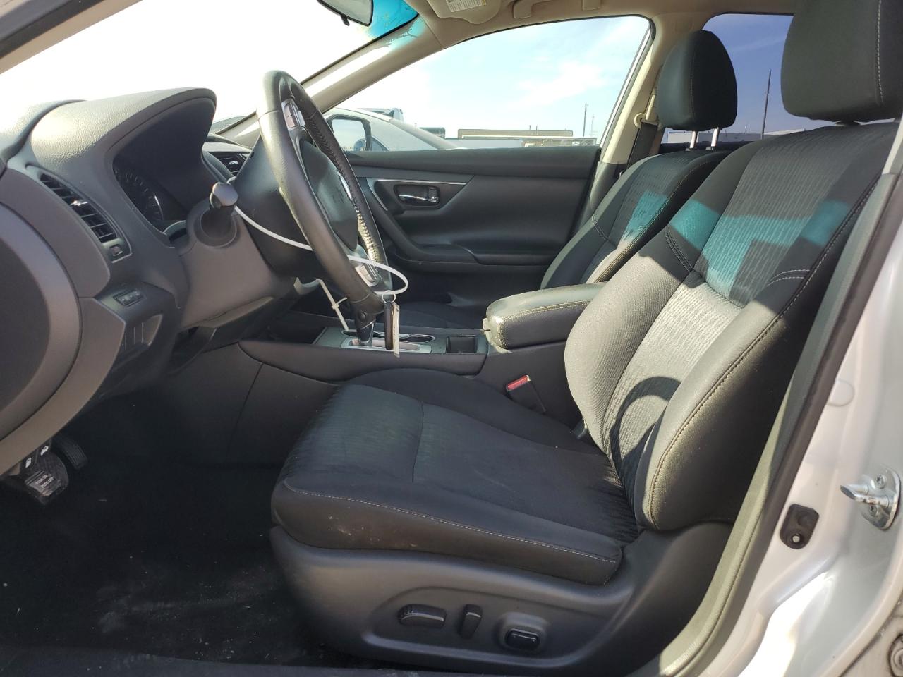 2017 Nissan Altima - Image 7