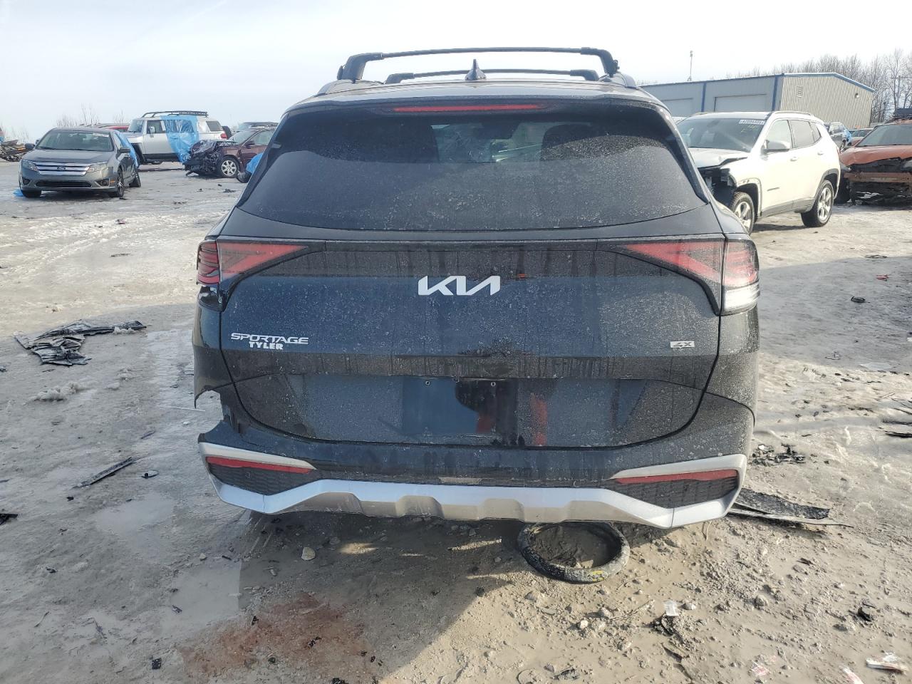 2023 Kia Sportage - Image 6