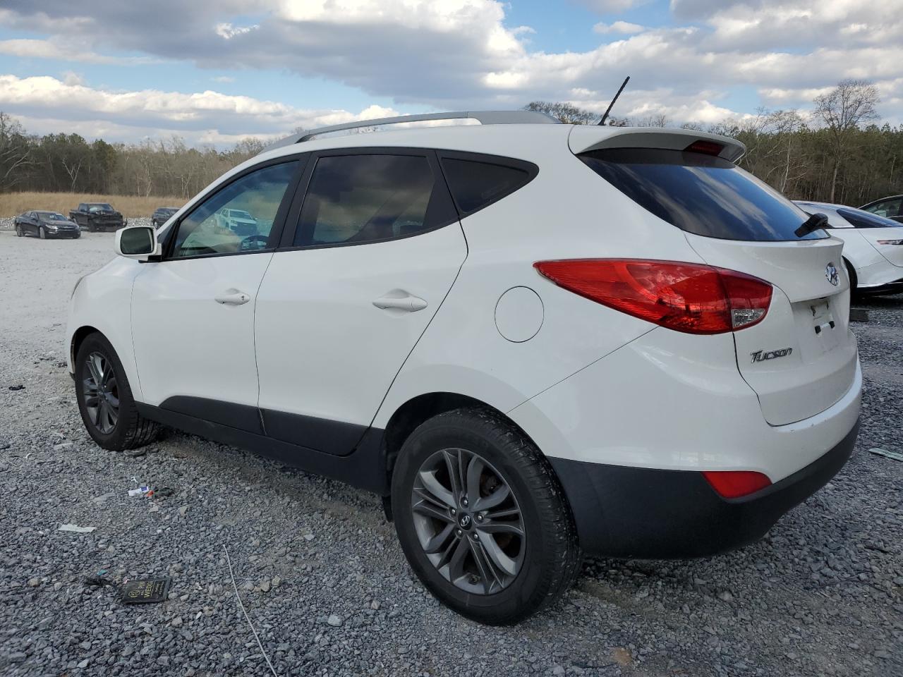2015 Hyundai Tucson - Image 2