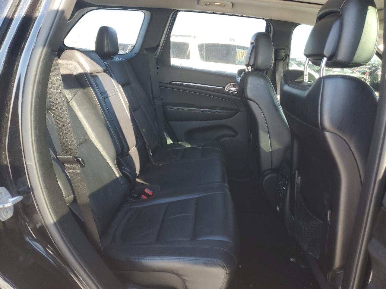 2012 Jeep Grand Cherokee - Image 11