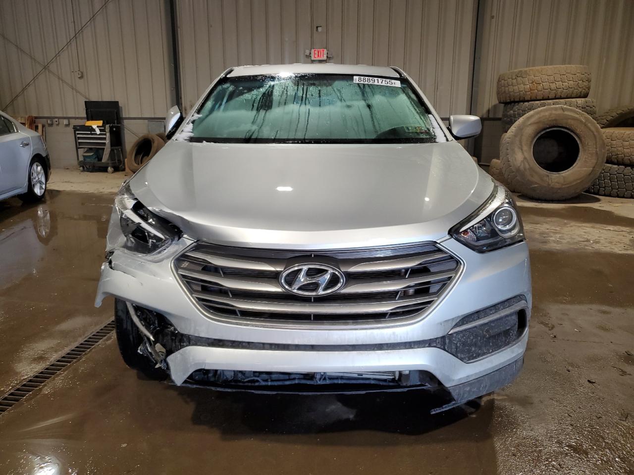 2017 Hyundai Santa Fe - Image 5