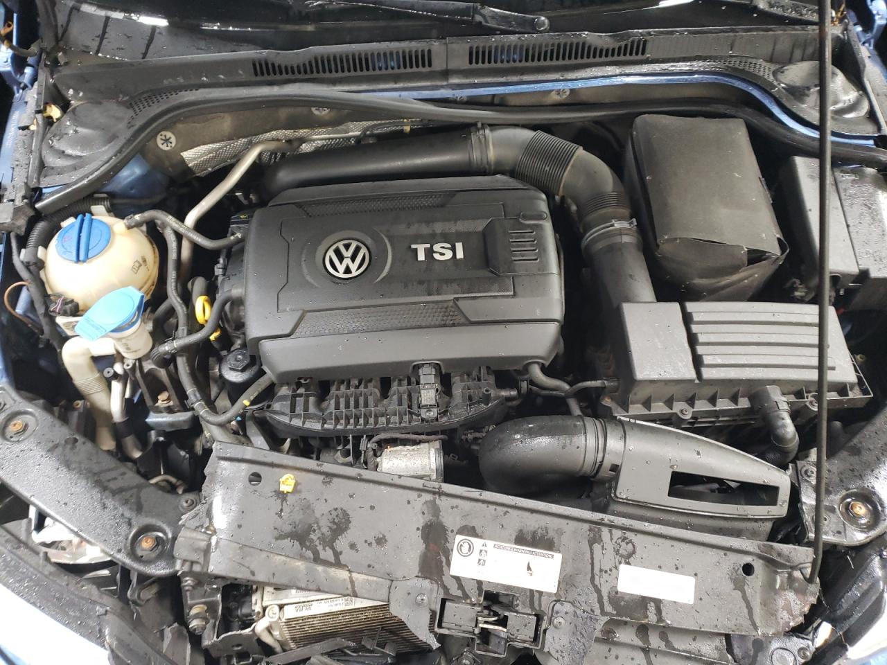 2015 Volkswagen Jetta - Image 11