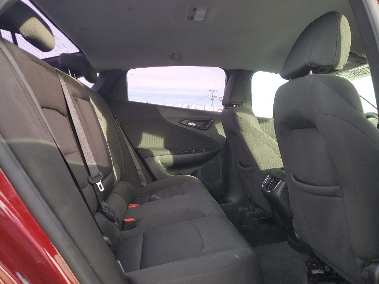 2018 Chevrolet Malibu - Image 10