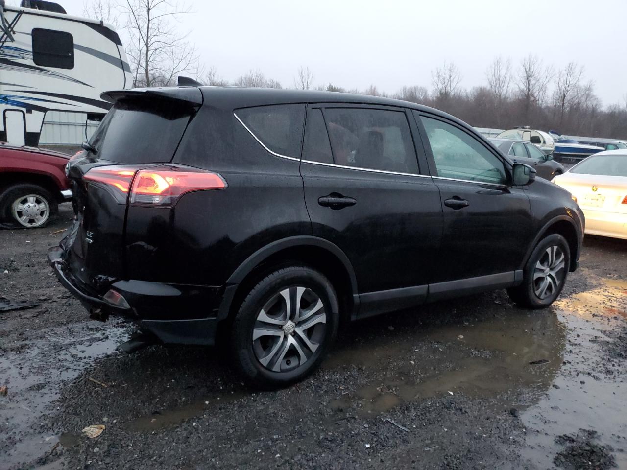 2018 Toyota RAV 4 - Image 3