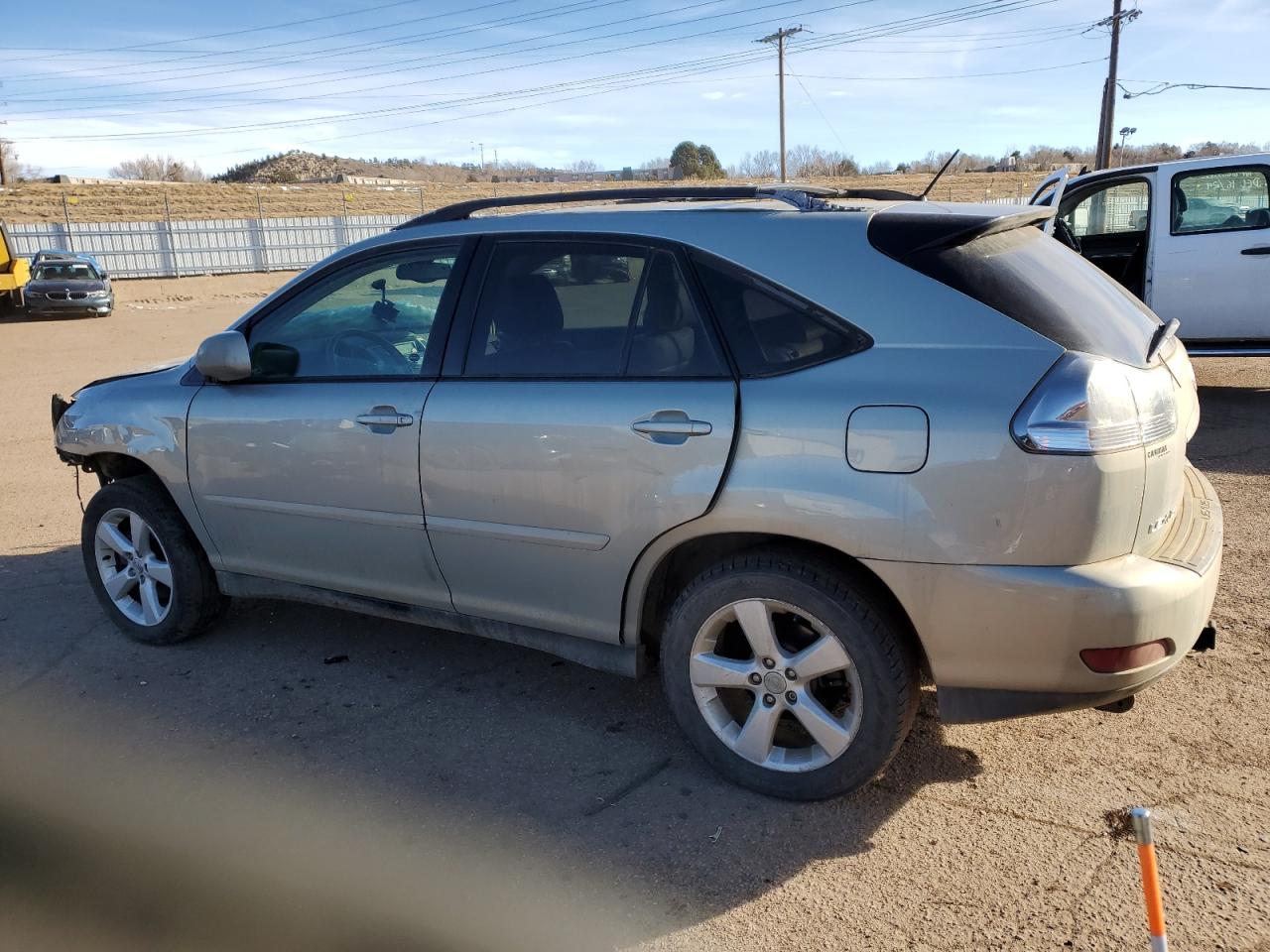 2005 Lexus RX - Image 2