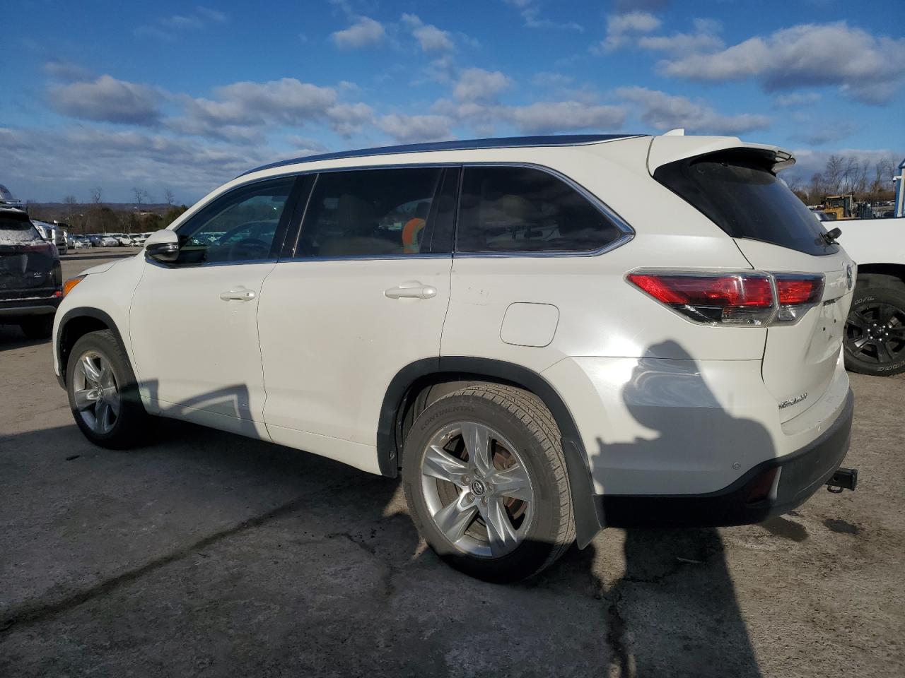 5TDDKRFH4GS348288 2016 TOYOTA HIGHLANDER - Image 2