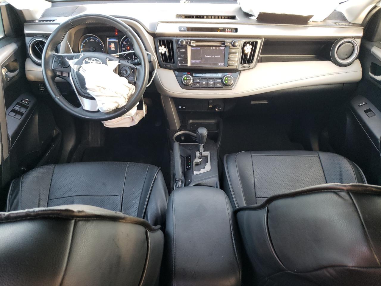 2018 Toyota RAV 4 - Image 8
