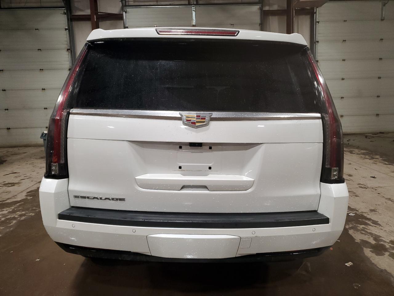2018 Cadillac Escalade - Image 6
