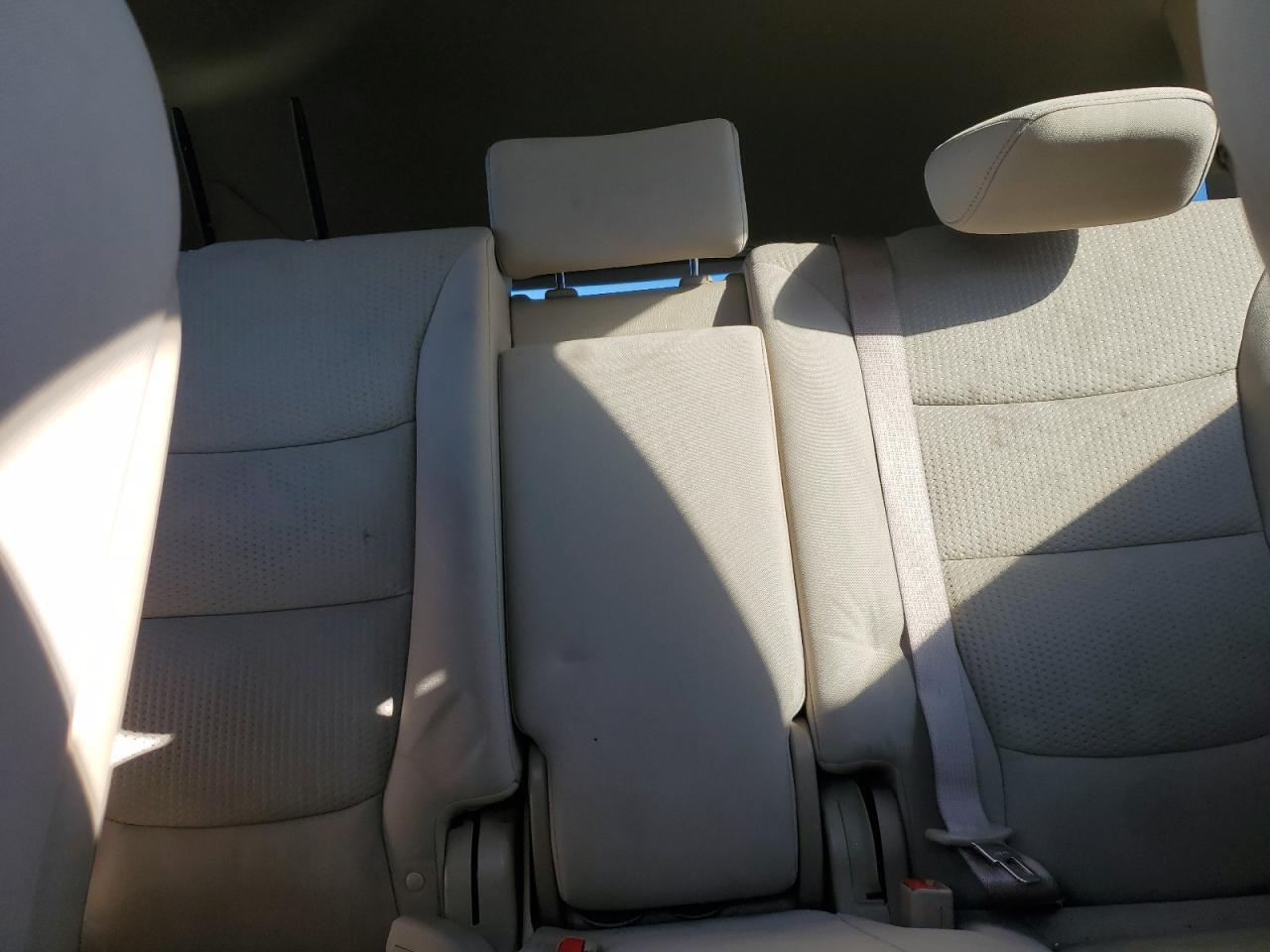 2011 Kia Sorento - Image 10