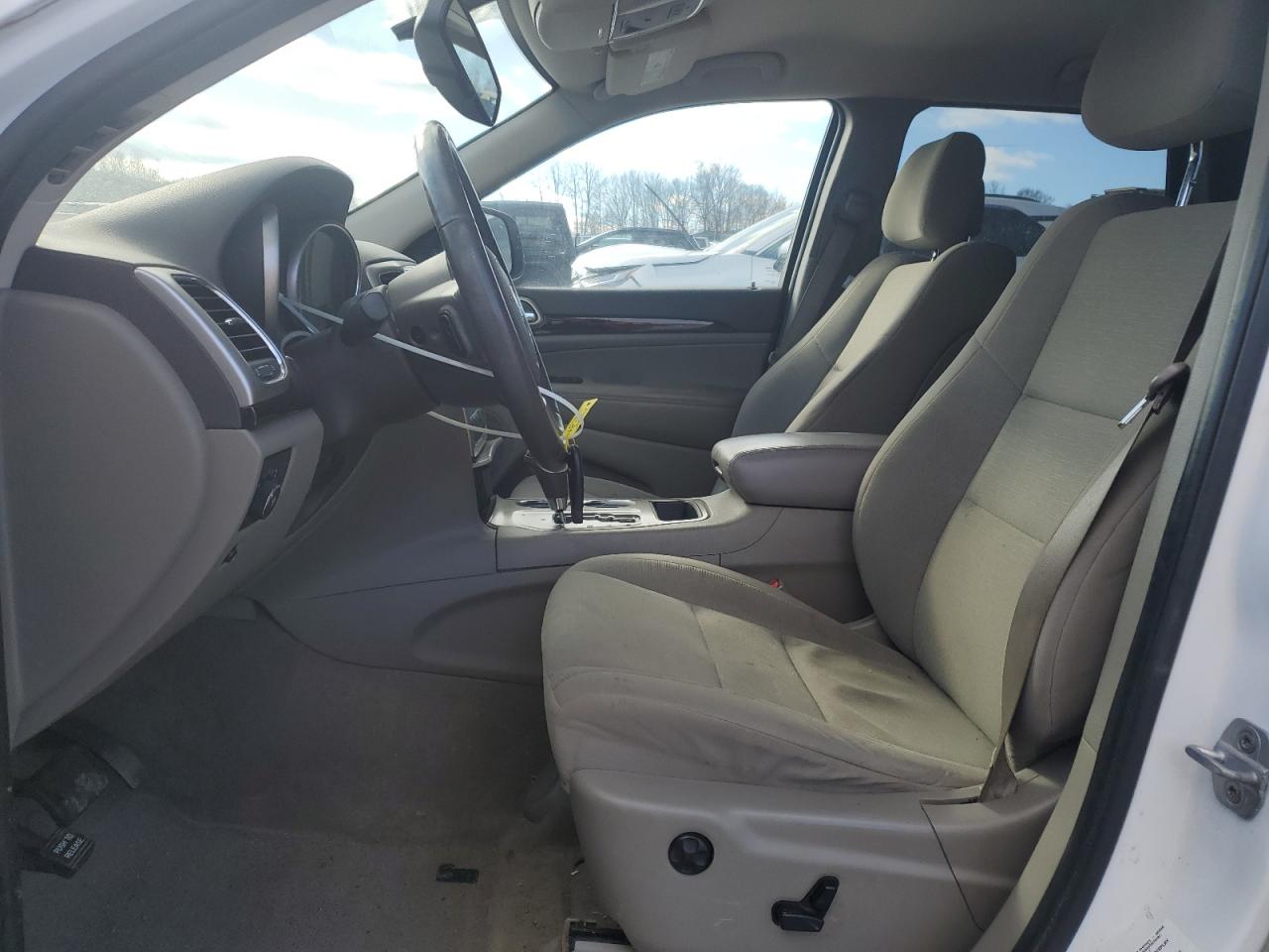 2013 Jeep Grand Cherokee - Image 7