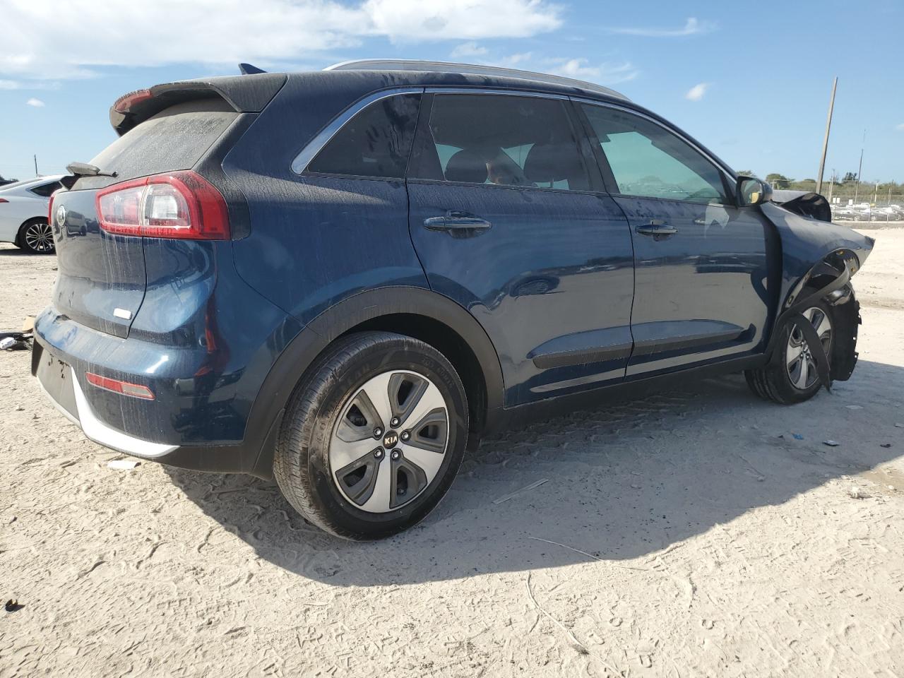 2018 Kia Niro - Image 3