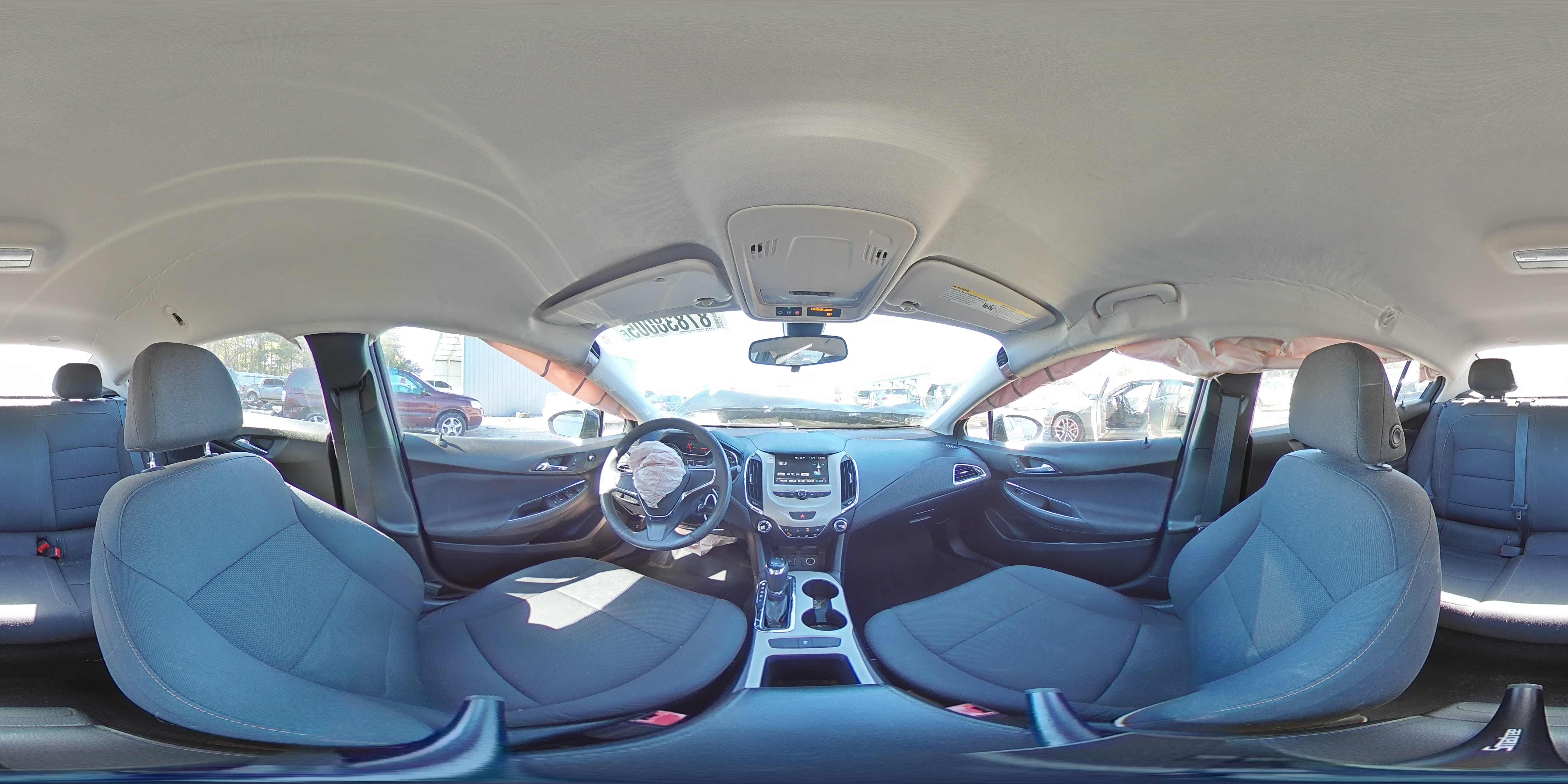 2018 Chevrolet Cruze - Image 14