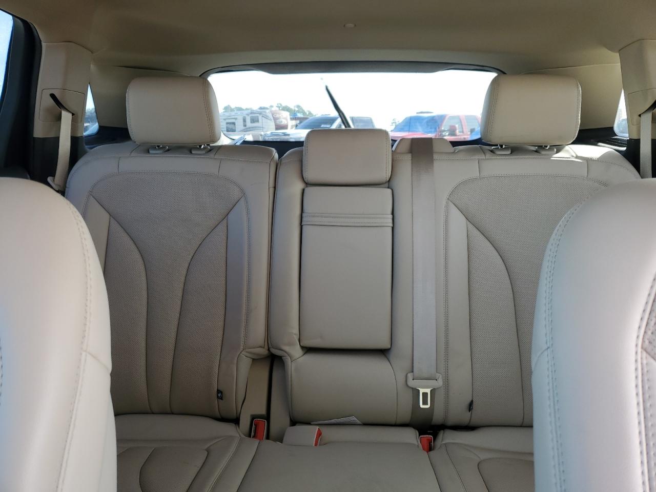 2019 Lincoln Nautilus - Image 10