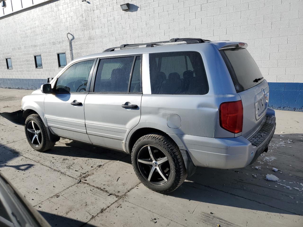2004 Honda Pilot - Image 2