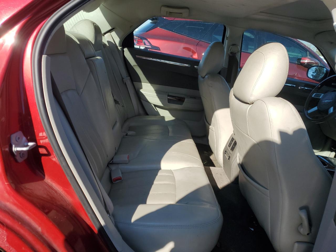 2008 Chrysler 300C VIN: 2C3KA63H08H125893 Lot: 46350775