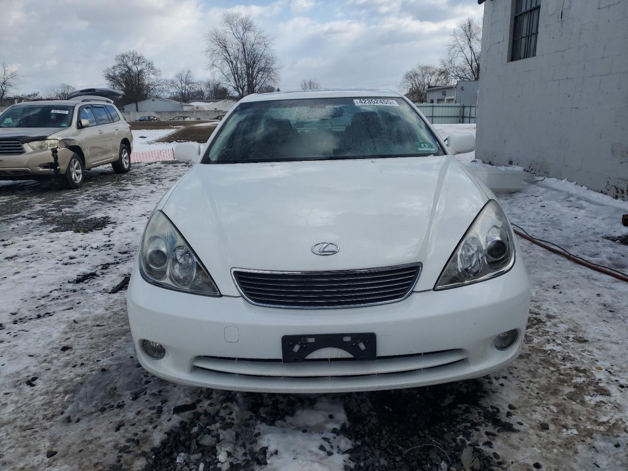 2005 Lexus ES - Image 5