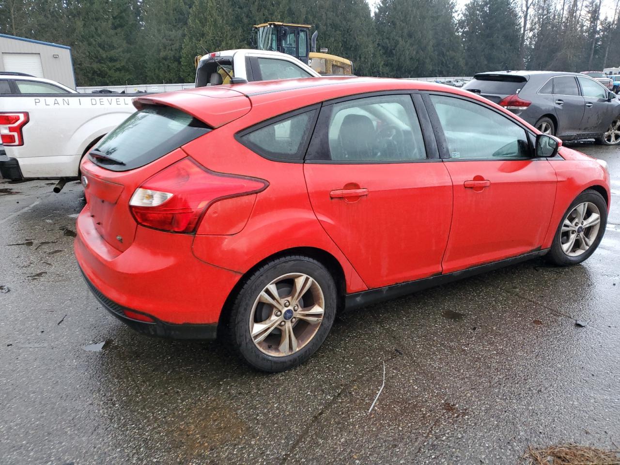 VIN 1FADP3K29EL230578 2014 FORD FOCUS no.3