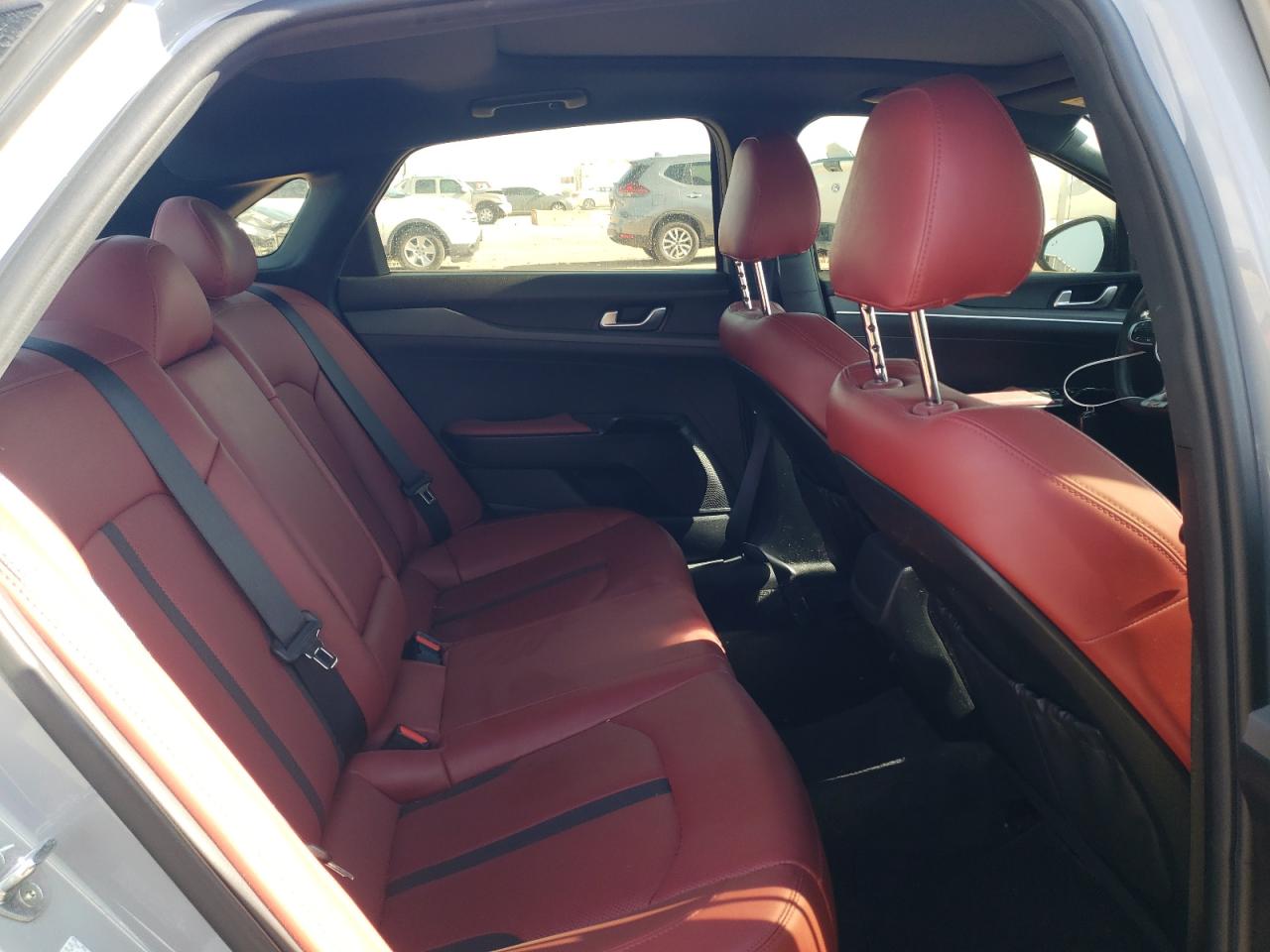 2021 Kia K5 - Image 10