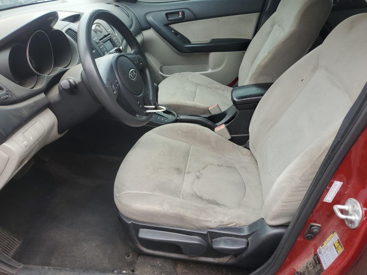 2010 Kia Forte - Image 7