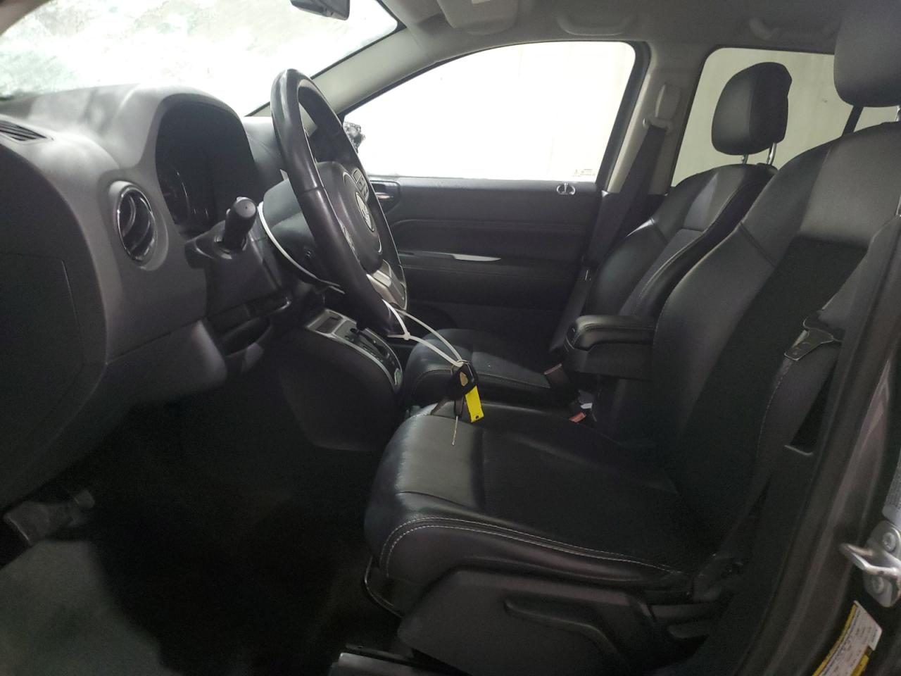 2016 Jeep Compass - Image 7