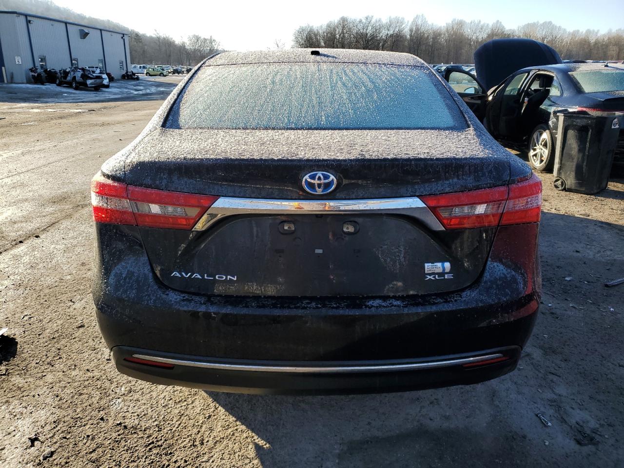 2016 Toyota Avalon - Image 6