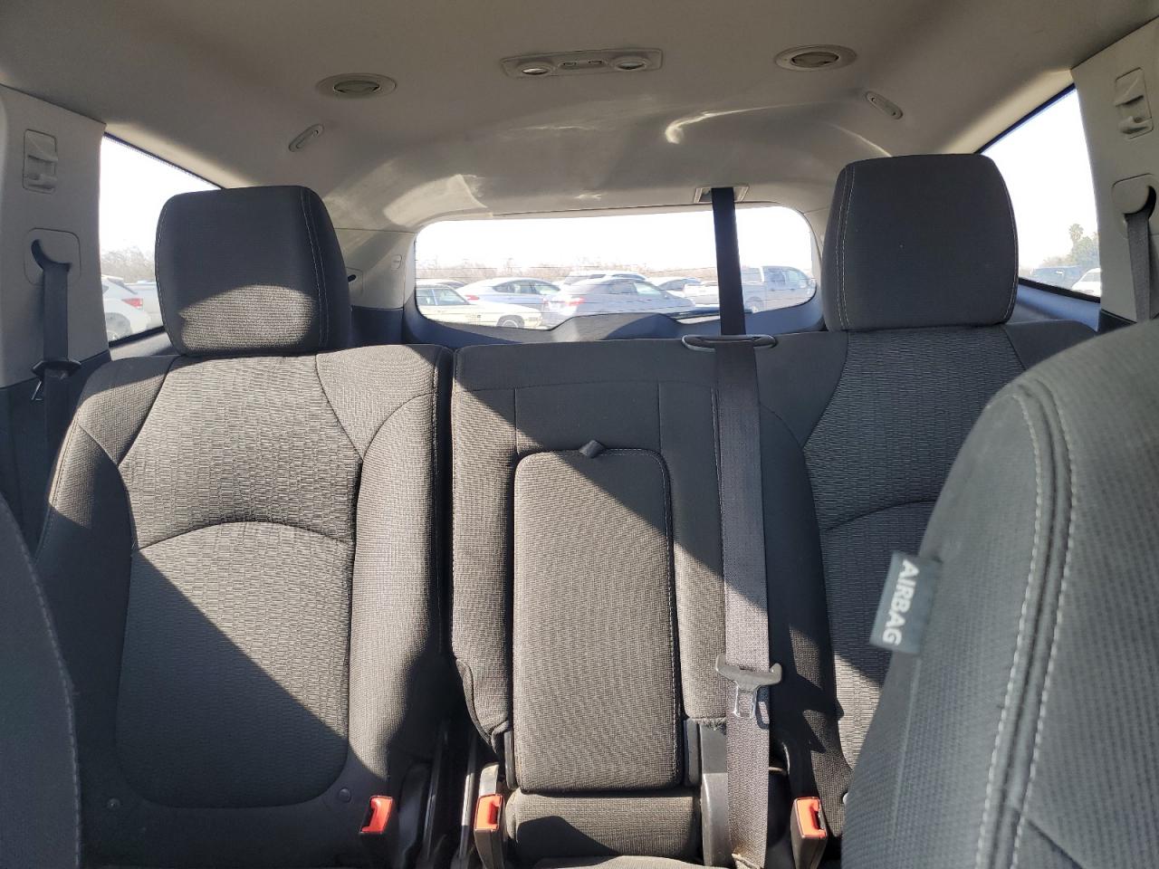 2016 Chevrolet Traverse - Image 10