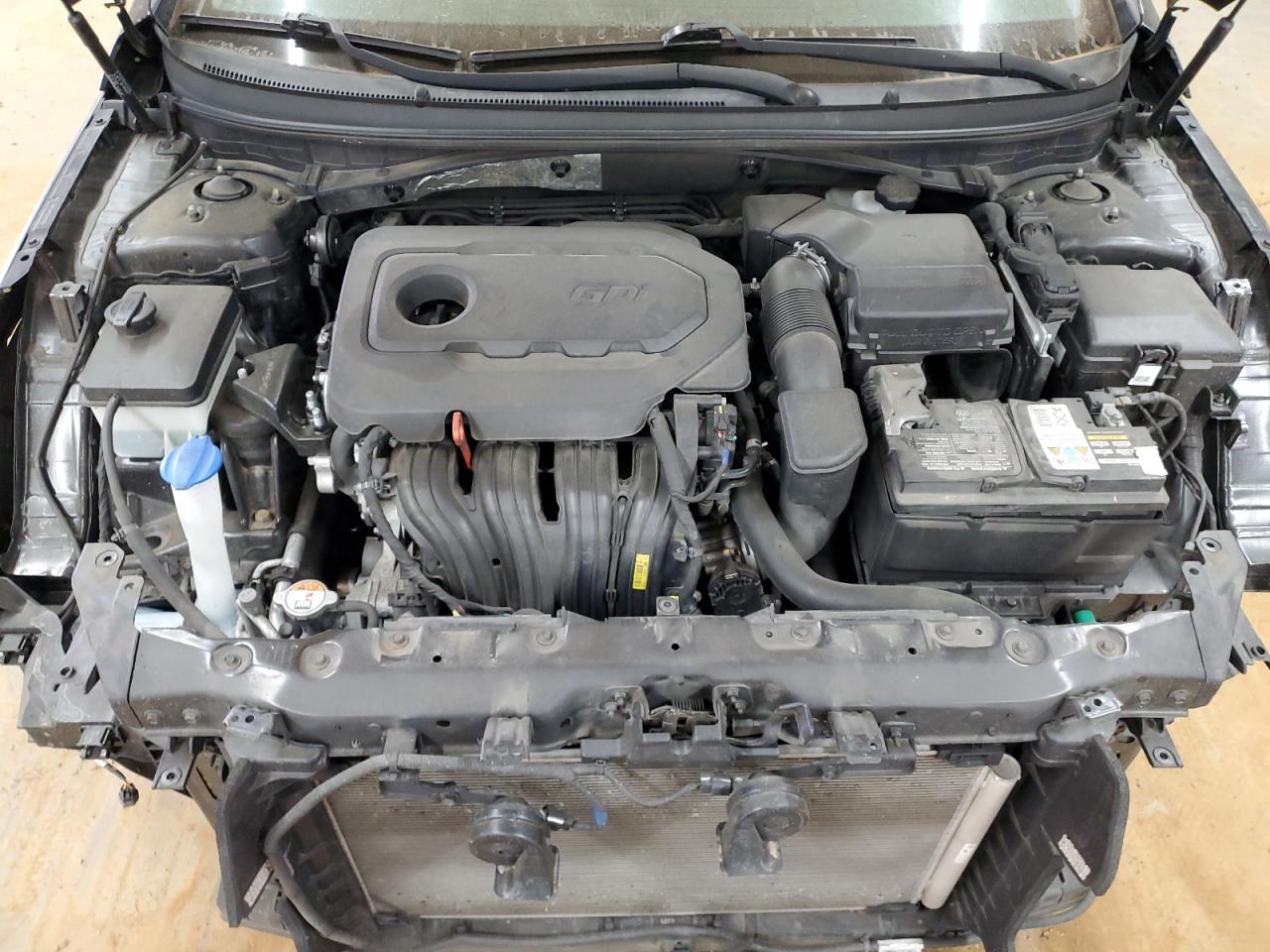 2016 Hyundai Sonata - Image 11