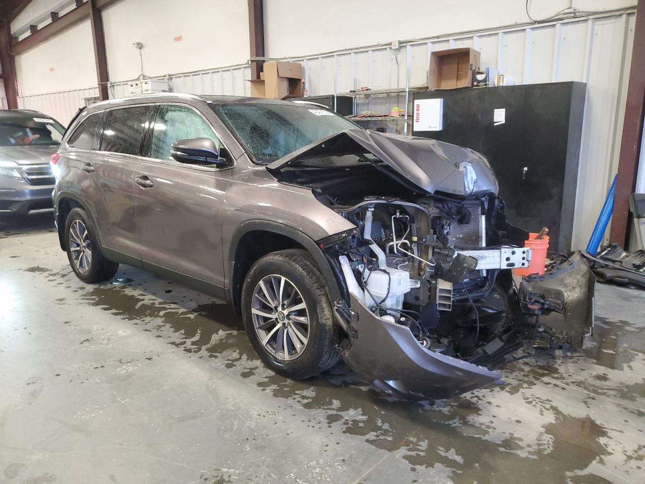 2019 Toyota Highlander - Image 4