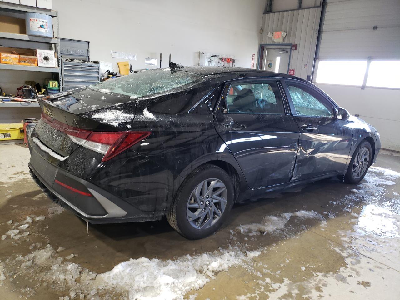 2024 Hyundai Elantra - Image 3