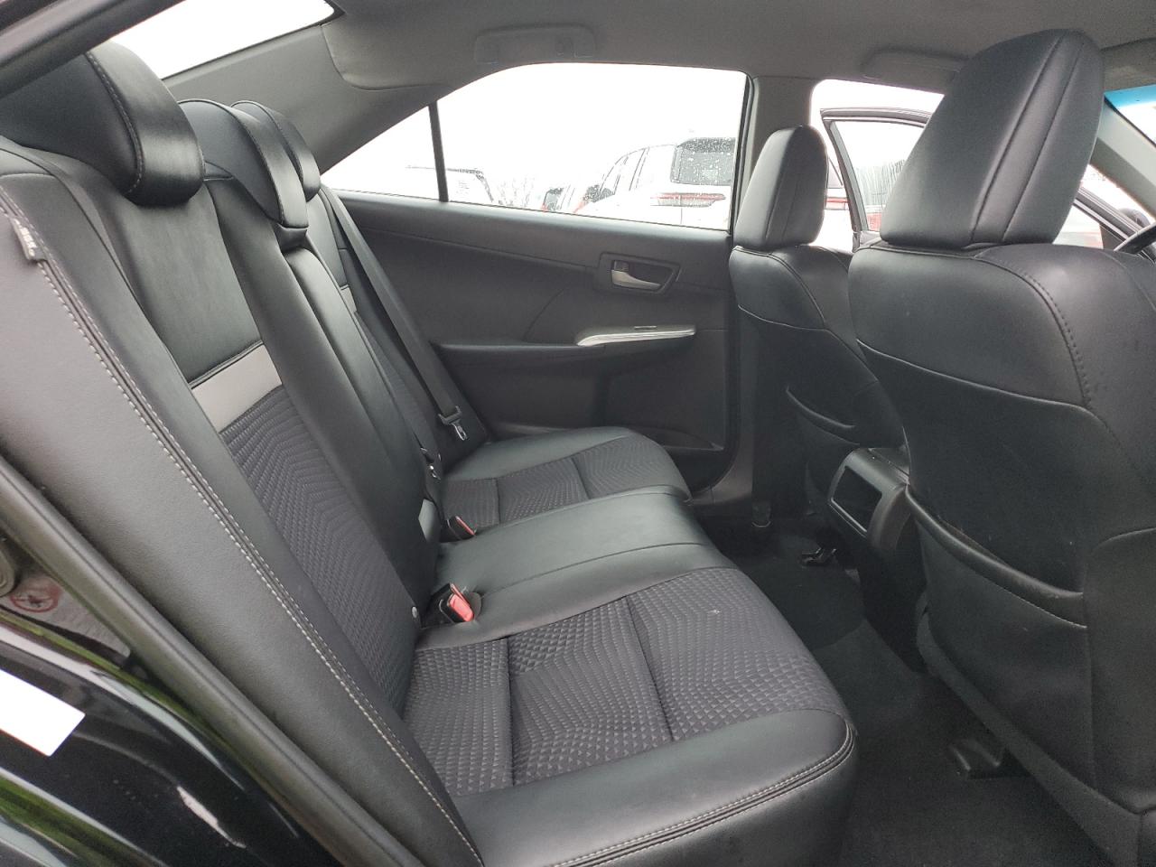 2013 Toyota Camry - Image 10