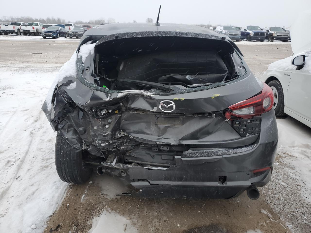 2018 Mazda 3 - Image 6