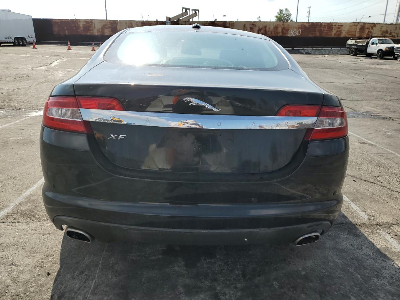 2010 Jaguar XF - Image 6