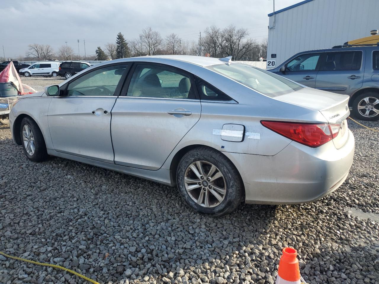 2013 Hyundai Sonata - Image 2