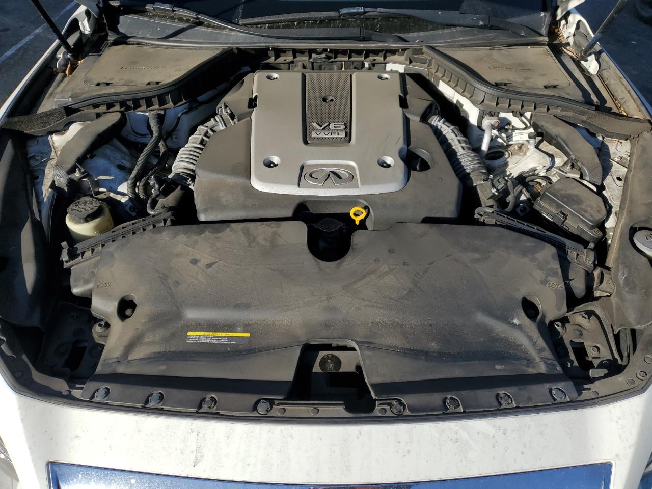 2015 Infiniti Q50 - Image 11