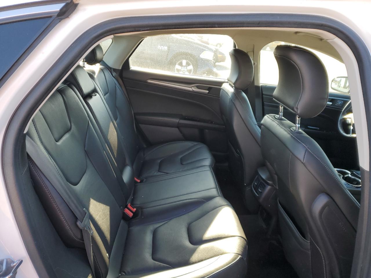 2016 Ford Fusion - Image 10
