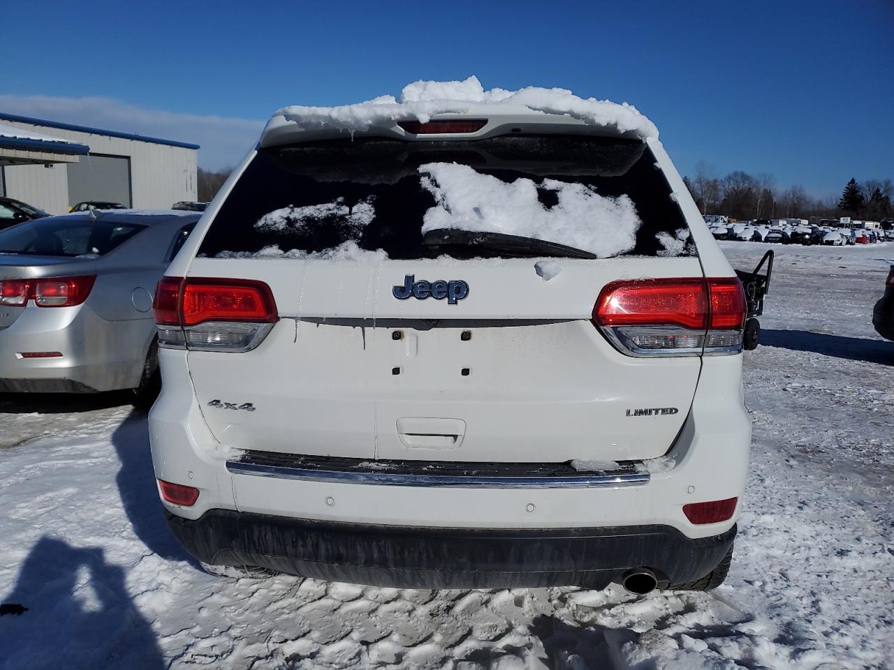 2017 Jeep Grand Cherokee - Image 6