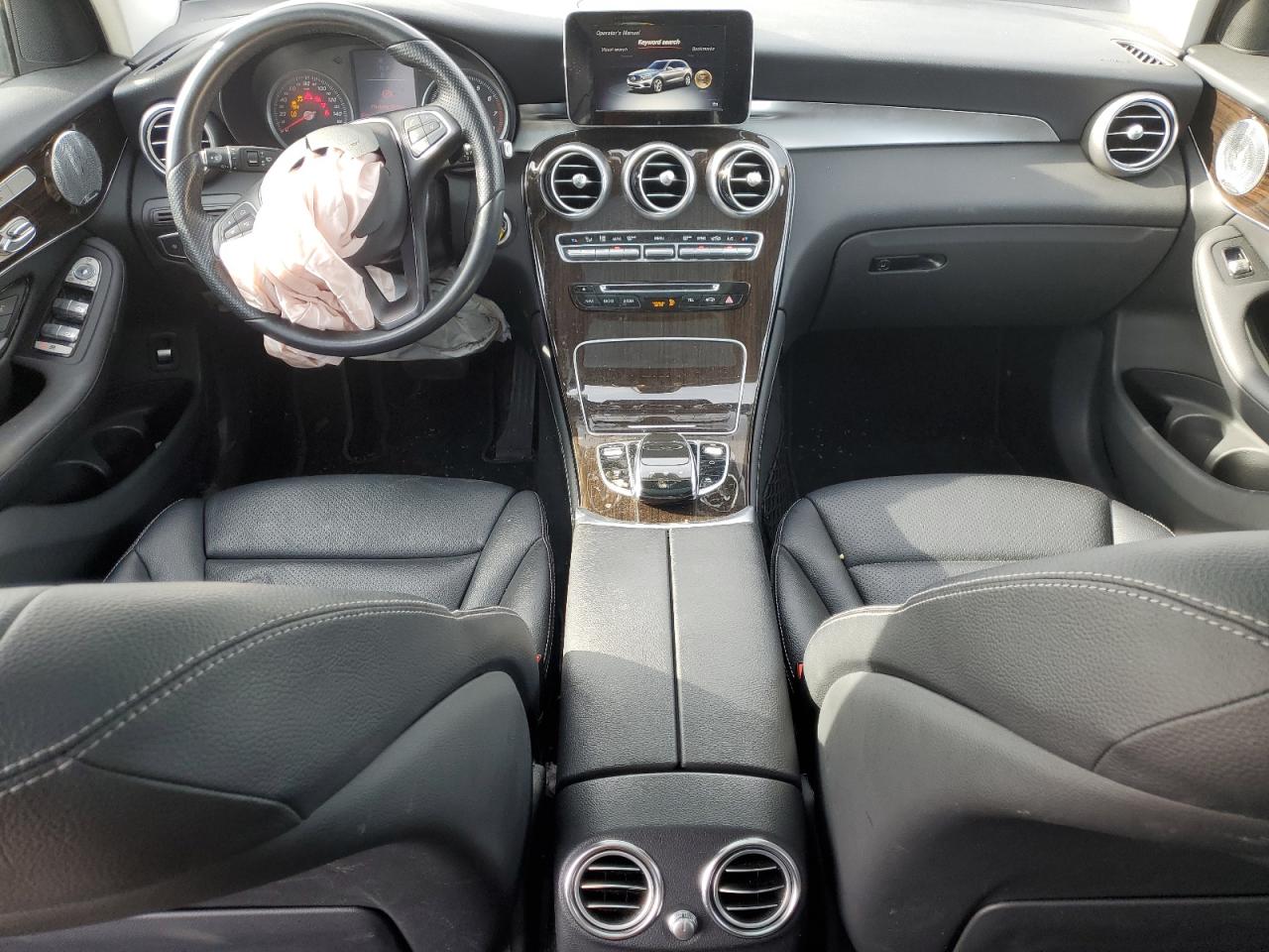 2016 Mercedes-Benz GLC - Image 8