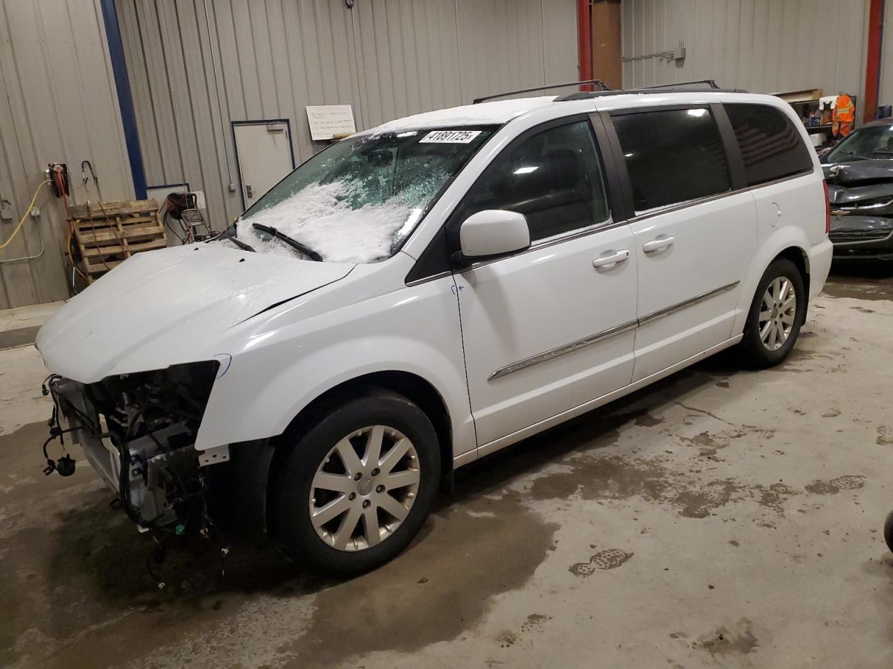 2016 Chrysler Town & Country - Image 1