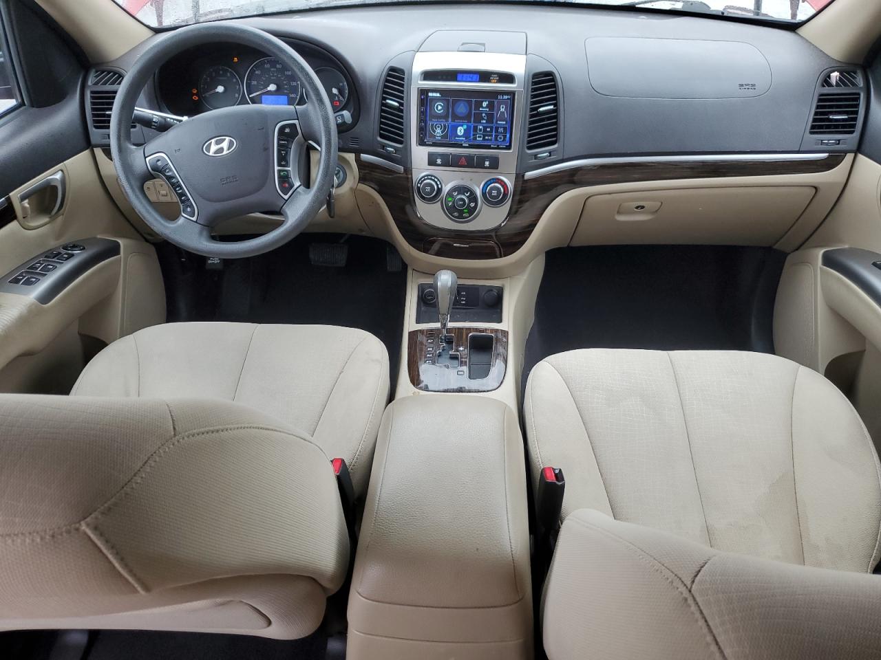 2010 Hyundai Santa Fe - Image 8